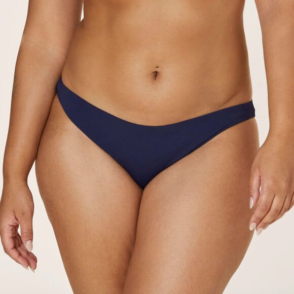 Andie Other - Andie The Cheeky Bikini Bottom in Navy (Size XXL)